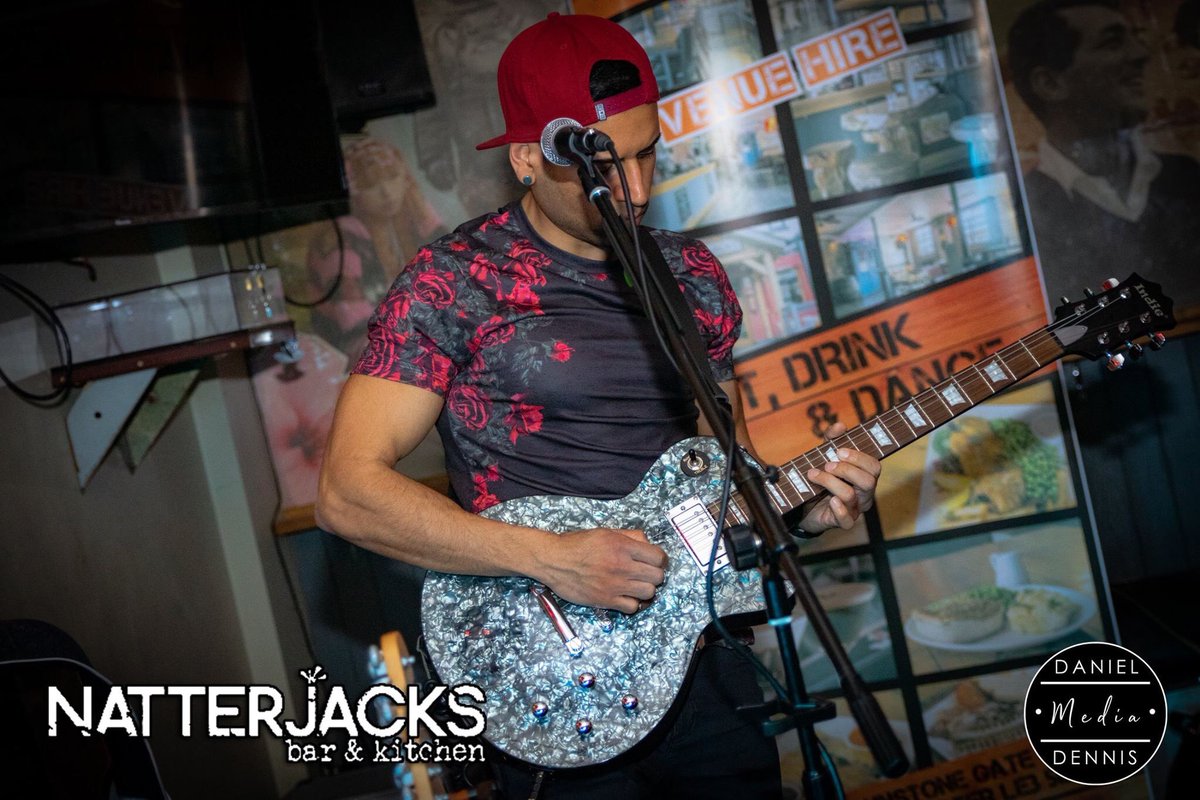 Mix_dTape's tweet photo. @Natterjacks #MixdTape #braunstonegate #leicester #family #goodfriday #bankholidayweekend #siblings #bro #sis #bro #partyband #weddings #pubs #corporate #festivals https://t.co/Nlyb0QMPbW