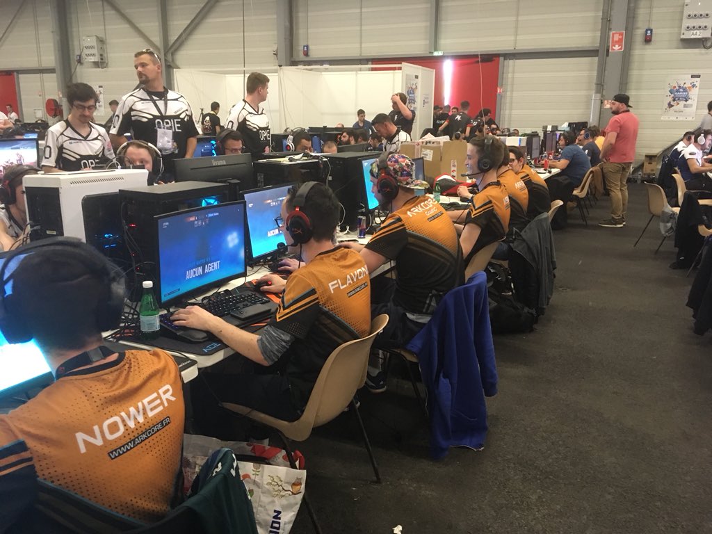 Arkcore Gaming (@arkcoregaming) on Twitter photo Et le deuxieme match de l’équipe commence a l’instant contre la meilleur équipe de notre poule (Challenger League)
<a href="/XTremeVideo/">vídeos extremos</a>
Gare à la surprise ... :-) Et le deuxieme match de l’équipe commence a l’instant contre la meilleur équipe de notre poule (Challenger League)
<a href="/XTremeVideo/">vídeos extremos</a>
Gare à la surprise ... :-)