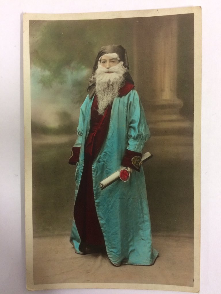 HansonsUK's tweet photo. 🤔🤔🤔 Found among 250 Century-old postcards. What does it remind you of? #slightlyodd @HansonsAuctions https://t.co/dlscDXZA3n