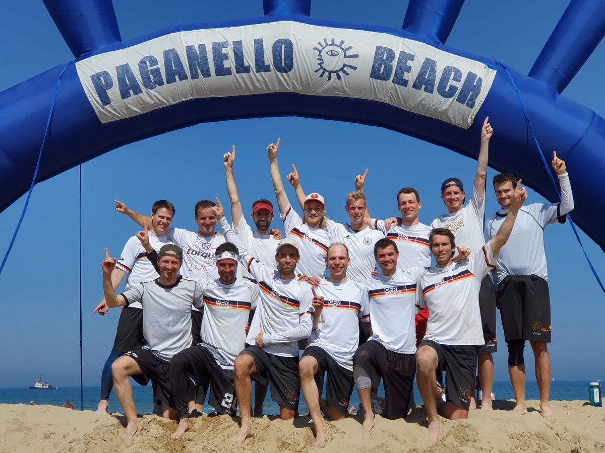 Germany_EBUC's tweet photo. #GER #MMEN #RoadToPortimao Vorbereitung in Rimini. Sonne, Strand und gute Stimmung! https://t.co/DQ47VkOlHP