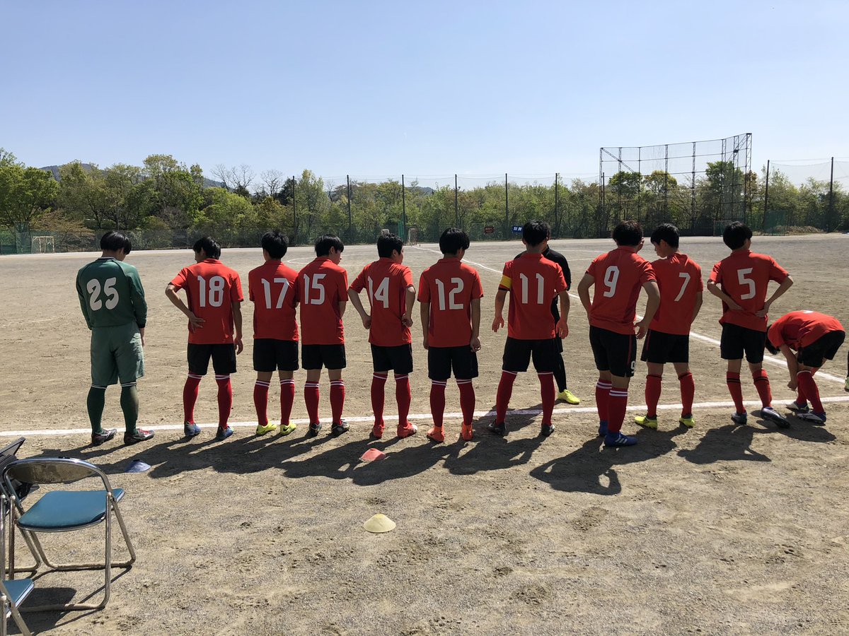 愛知県立守山高校サッカー部 平成31年度愛知県高等学校総合体育大会 名北支部予選 1回戦 19 4 春日井東高校 Vs 春日井東 0 6 一年生が入り 11人で試合をすることができました 総体は一試合で終わってしまいましたが リーグ戦に向けて再スタート