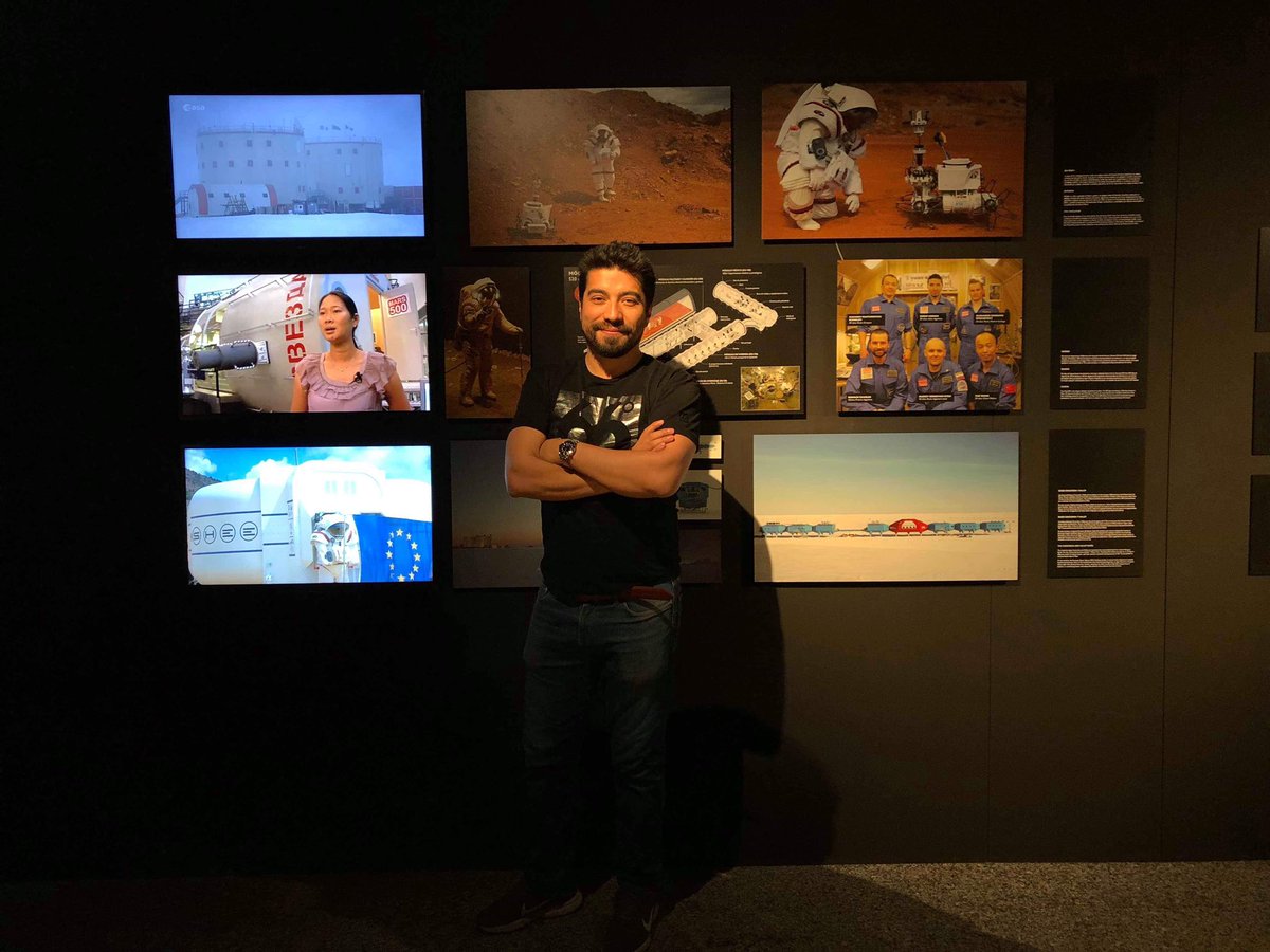 DiegoU's tweet photo. Familiar faces at a Mars exhibit in Valencia @Romain_CHARLES @Bethahealey #moonwalkEU #mars500 https://t.co/kMm3rxzIAA