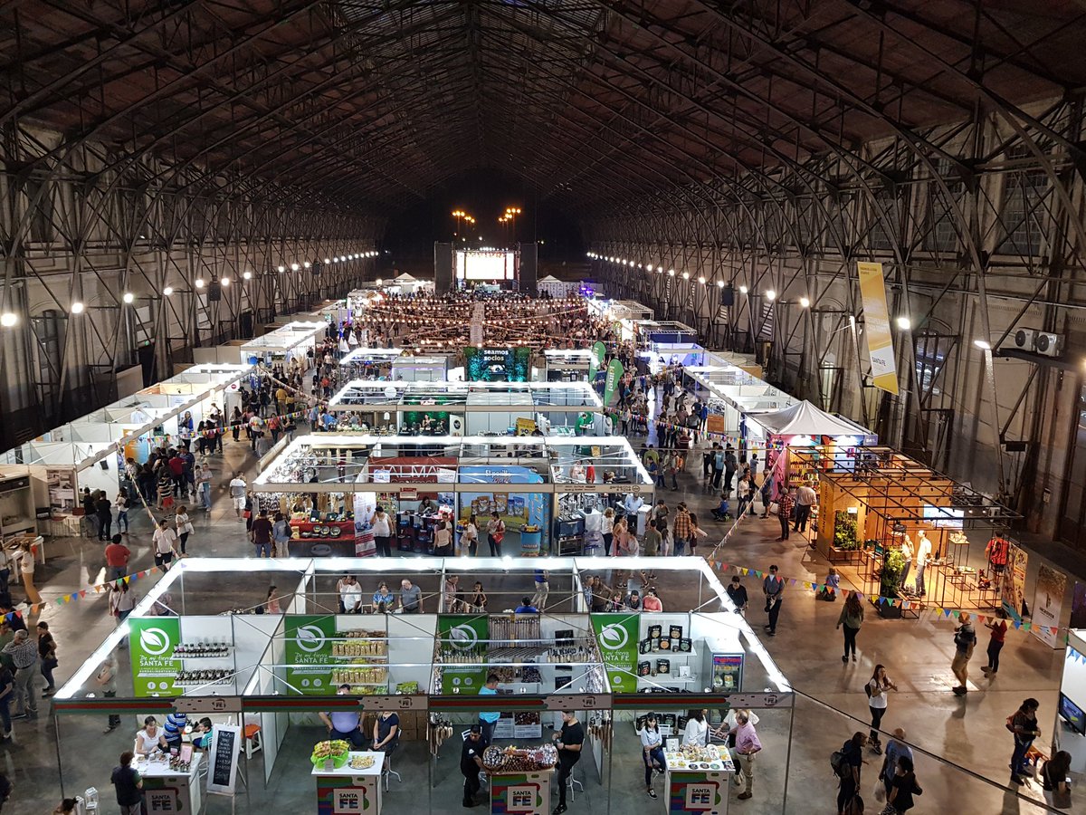 AValsagna's tweet photo. Ayer abrió sus puertas #Expochef en la hermosa #EstacionBelgrano. Gastronomía, emprendedores, charlas de cocina, música y el tradicional concurso del plato de pescado santafesino. Con toda la fuerza de @marianopeluffo @VicPanozzo 👏👏
Sigue hasta el domingo #SantaFeTuristica https://t.co/MmPe0bFppy