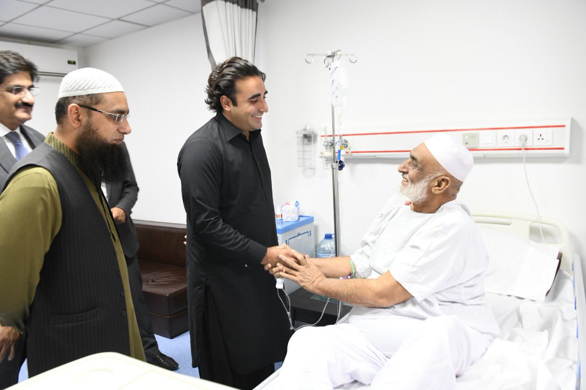 BBhuttoZardari's tweet photo. Inaugurated Department of Clinical Heamotology &amp; Bone Marrow Transplantation at Dow University of Health Sciences. 1st public sector institute to preform bone marrow transplant in 🇵🇰. 1 of 3 in Sindh that provide kidney &amp; liver transplants. #khidmatMainSabSayAagay #sindh #ppp https://t.co/M26I6rlpk8