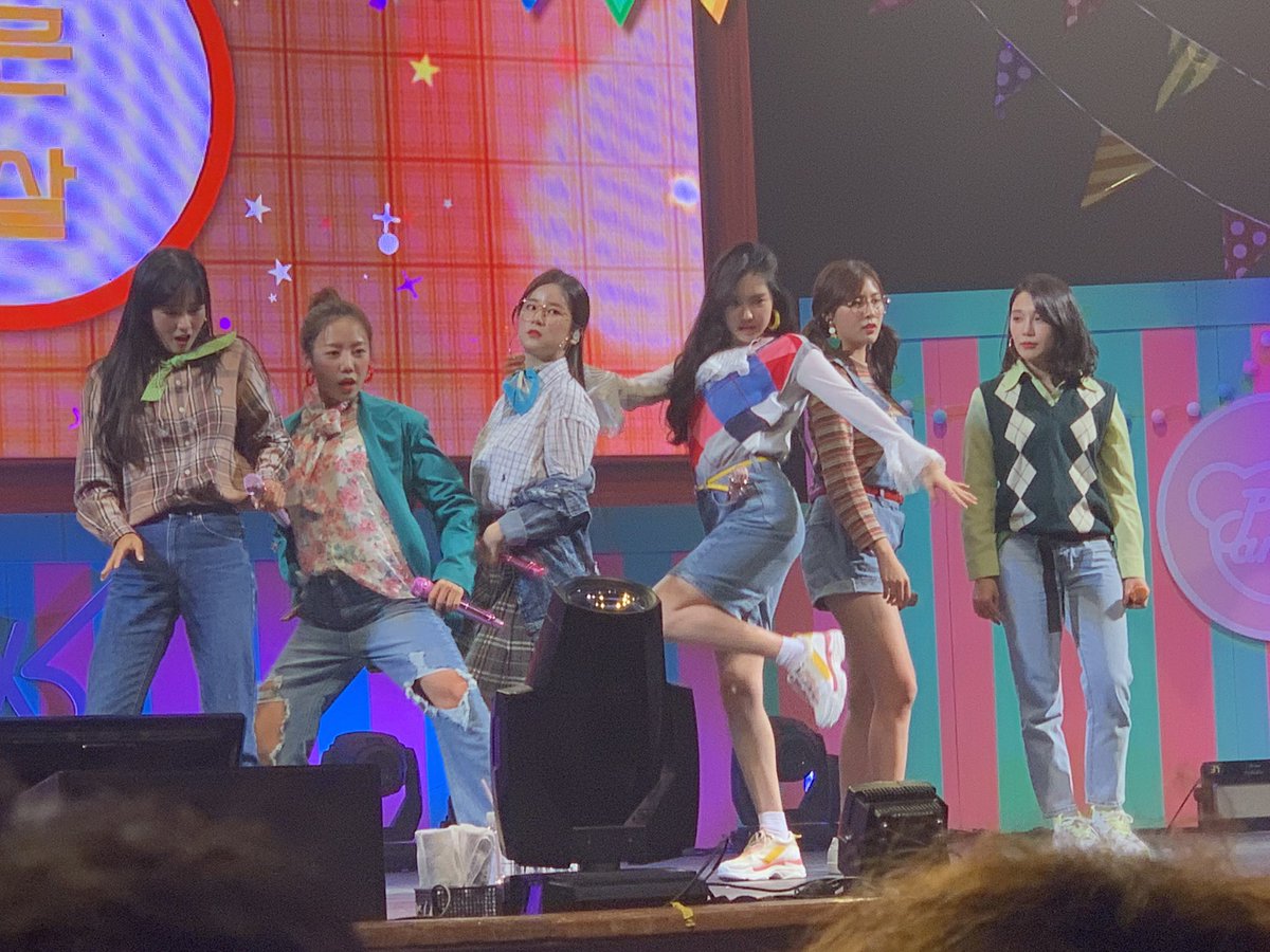 leemarie0813's tweet photo. 8 years and still at their finest 😆
#Apink_Everybody_Ready
#Apink_8th_Anniversary #8YearsWithApink
#에이핑크는_여덟살 #에이핑크8주년
@Apink_2011 https://t.co/MKce83sOlE