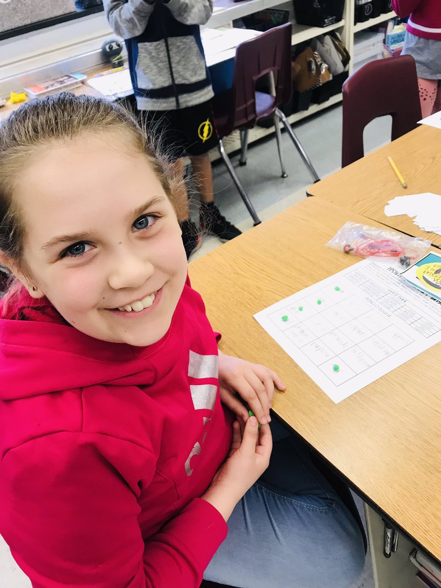 whaledonein4th's tweet photo. Who said testing had to be stressful? Reviewing vocabulary is more fun with play-doh! https://t.co/Bn1rCk4smE