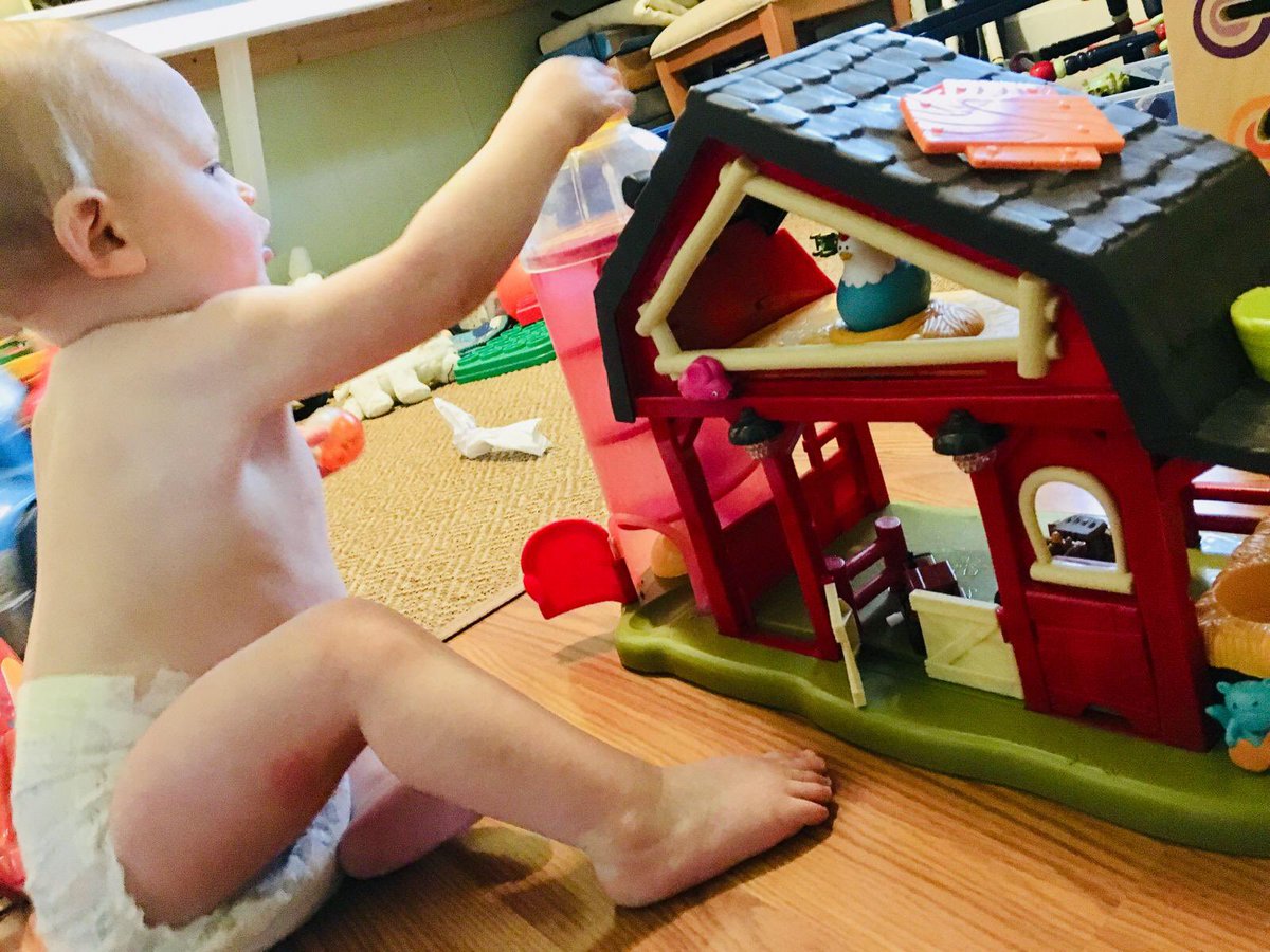 GuidanceGuide's tweet photo. Is there a tiny farmer in your house? This @mybtoys Baa-Baa Barn looks like it’s well loved! 
https://t.co/TUhxMCDluB
#ParentalGuidance #guidanceguide #barn #toddlertoys https://t.co/jxiCGTN2QW