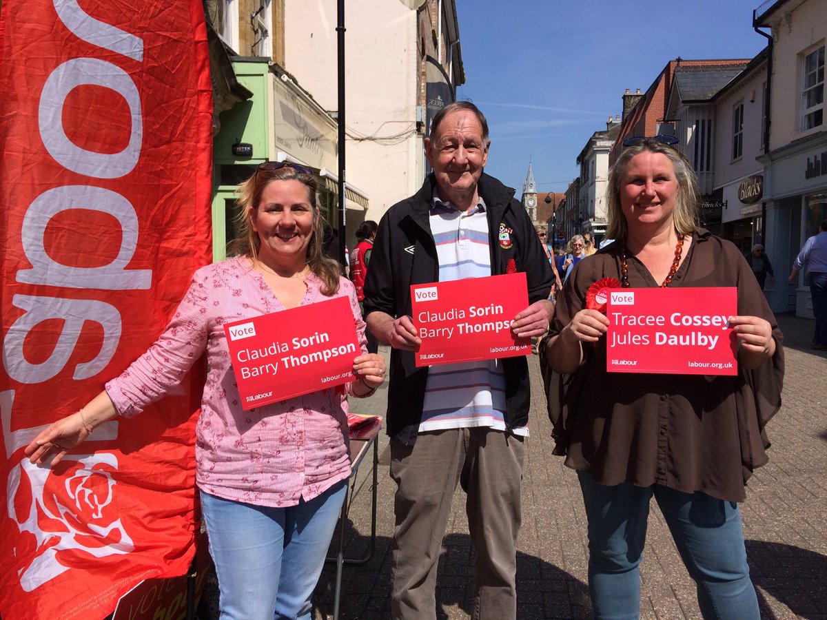 DorchLabour's tweet photo. Some of our candidates were chatting to voters, enjoying the sunshine today. #lablocal19 https://t.co/wSlPS9hLD4