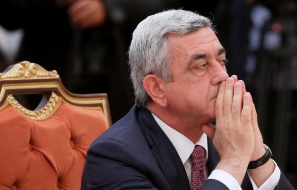 Alman eksperti: Sarkisyan hakimiyyəti aprel müharibəsinə görə itirdi
aypara.tv/xeber/alman-ek…