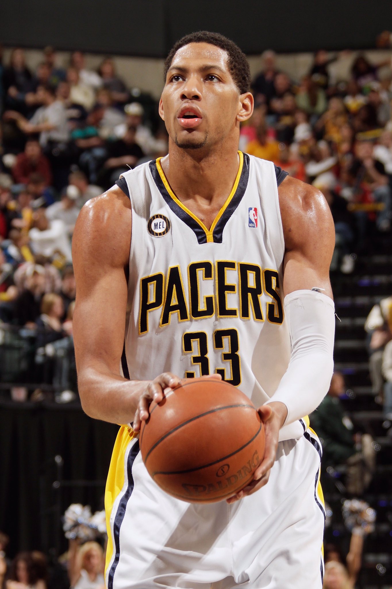 Happy birthday to two certified bucket-getters, Danny Granger and Allan Houston. 