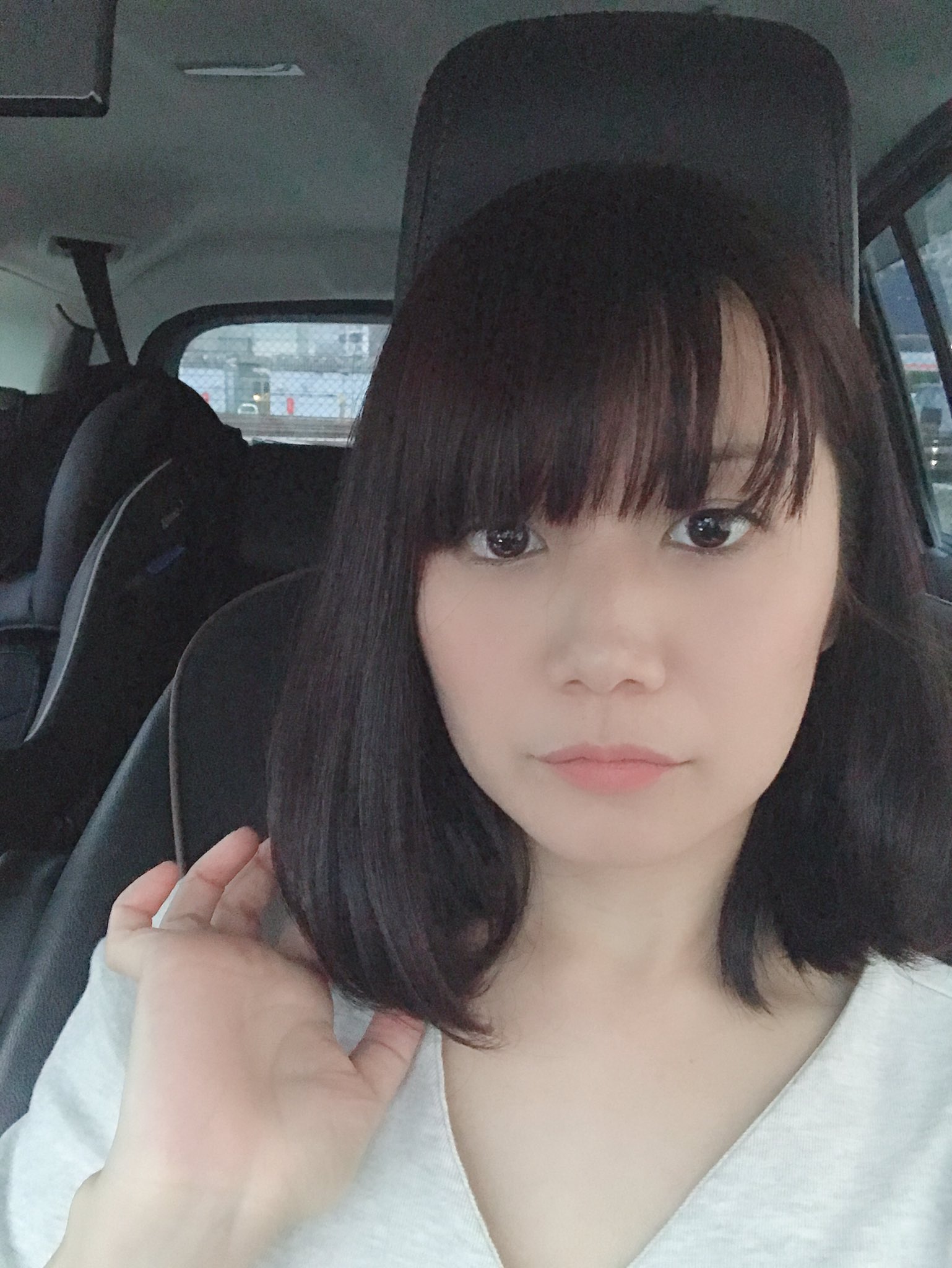 二階堂 瑠美 こう見えても髪を切ったんですよ T Co Convmqojil Twitter