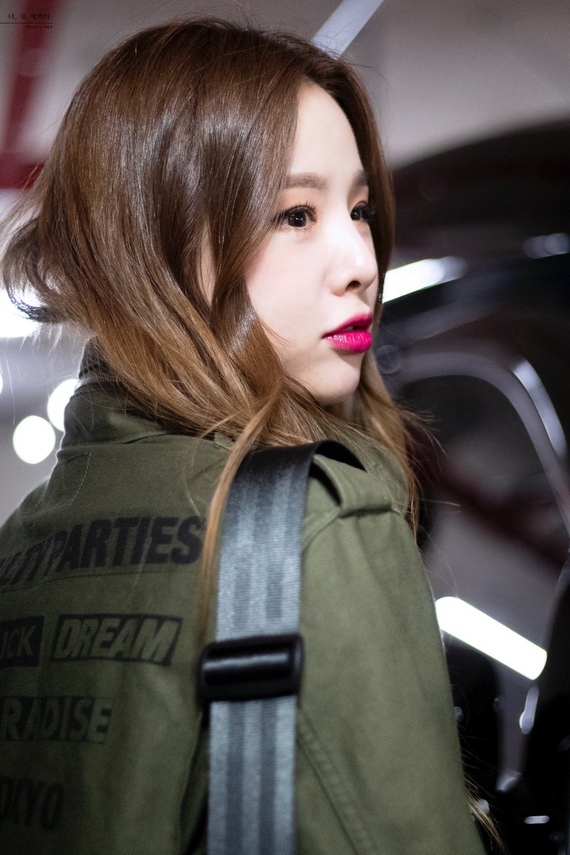 PrettyU_0110's tweet photo. [190416] 스테이지 K #EXID #솔지
나의 전부🌌
#솔지찡만봐
#이엑스아이디 #허솔지 #solji #ソルジ
(@EXIDofficial ) https://t.co/clagB4IspV