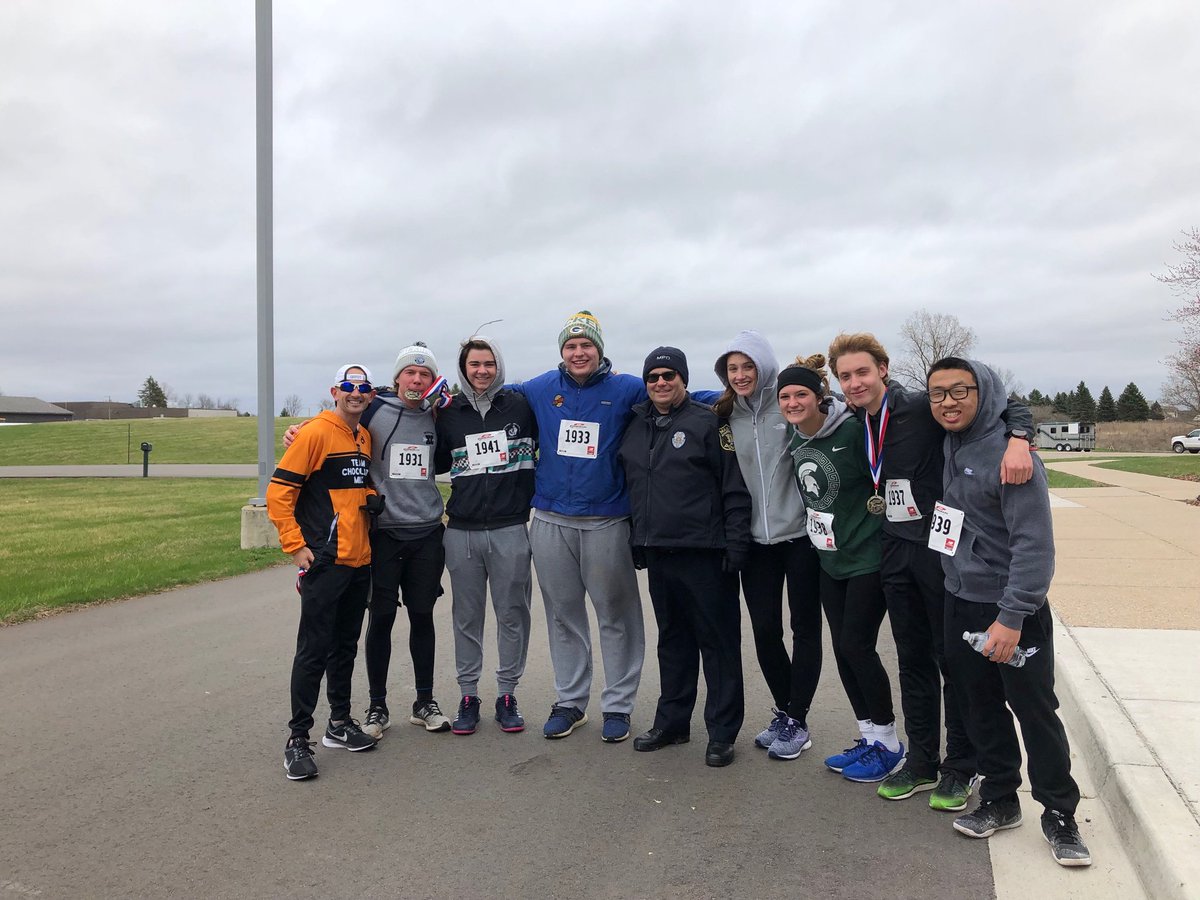 annodser's tweet photo. #heartwoodplayground #jrofficers #masonPD had a great time supporting Heartwood this morning with the pals! https://t.co/Tunr0ZoBbL