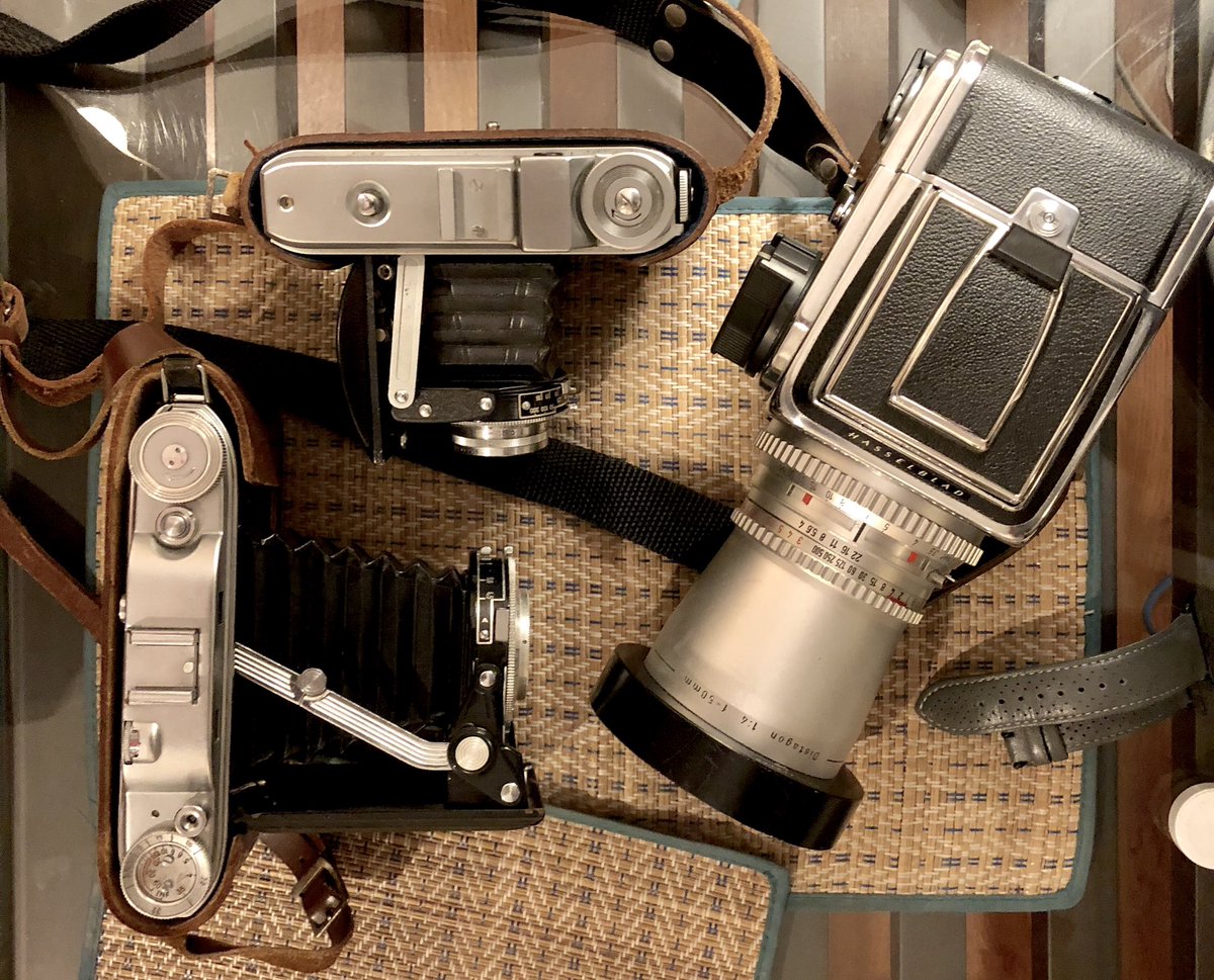 extensions_th's tweet image. Still a couple of weeks till #AirLab has finished renovations and I have plenty of exposed film in the fridge. 3 cameras loaded: Hasselblad, Voigtländer and Agfa. if I can get out early Sunday I might beat some of the heat.
