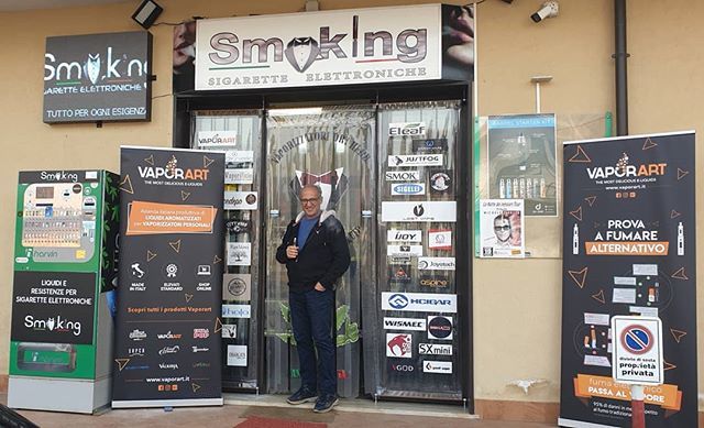 TheVaper4's tweet photo. Eccoci!
#THEVAPERTEAM #thevaper #vaperteam #teamvaper #vape #vapor #vaping #liquid #eliquid #svapo #svapoitalia #svapoitaly #svapodream #svapomania #svapoporn #svapotime #svapofamily #eventplanner #vapingcommunity #vapingstyle #vaperlifestyle #vapenation… https://t.co/nO8VdnVv10 https://t.co/lcluUsTcp2
