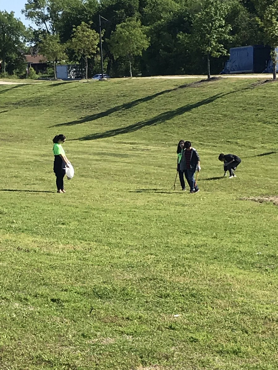S5thgrade's tweet photo. #CleanItGreenIt @SonntagElem https://t.co/MtbpYWulB3