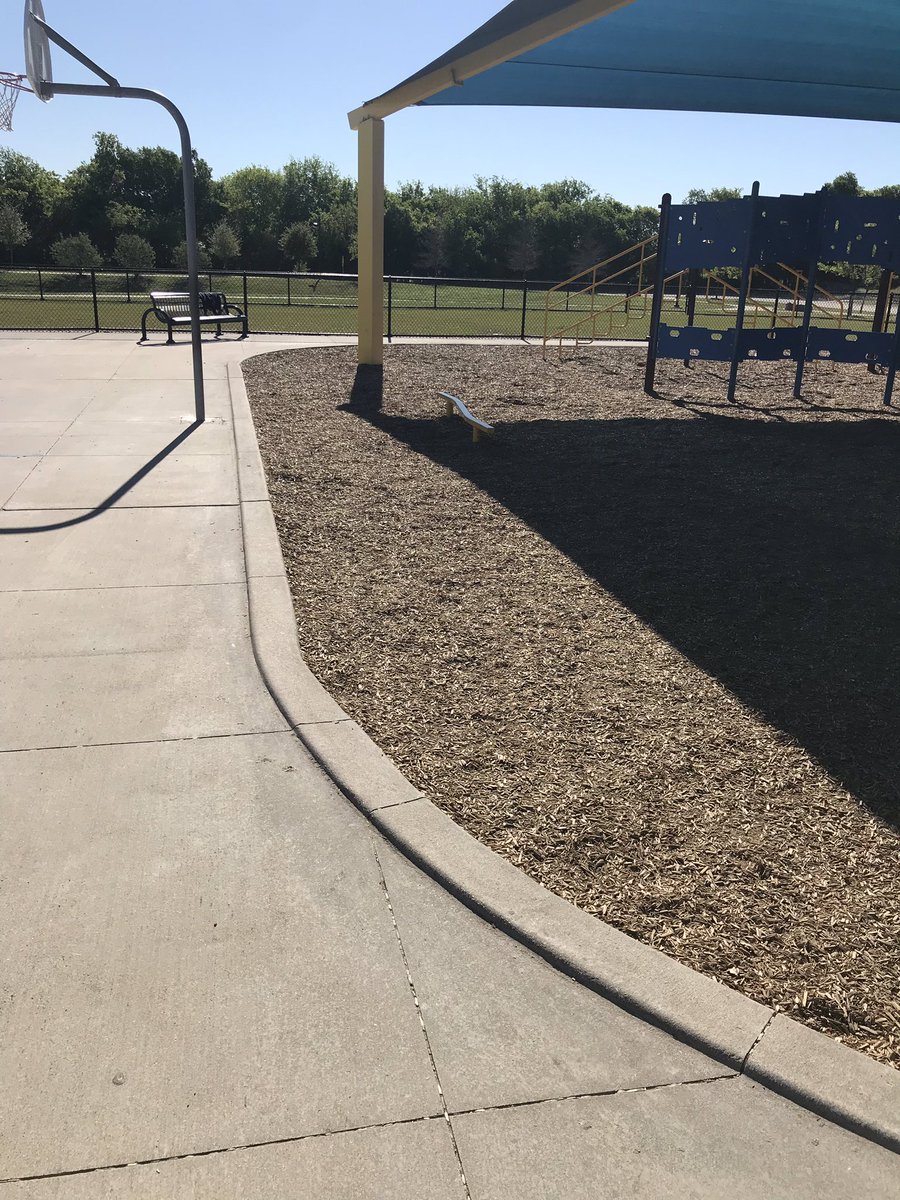 S5thgrade's tweet photo. Our playground with the wood chips back where they belong @MsCaseyGordon @SonntagElem #CleanItGreenIt https://t.co/YIWphJdcDY