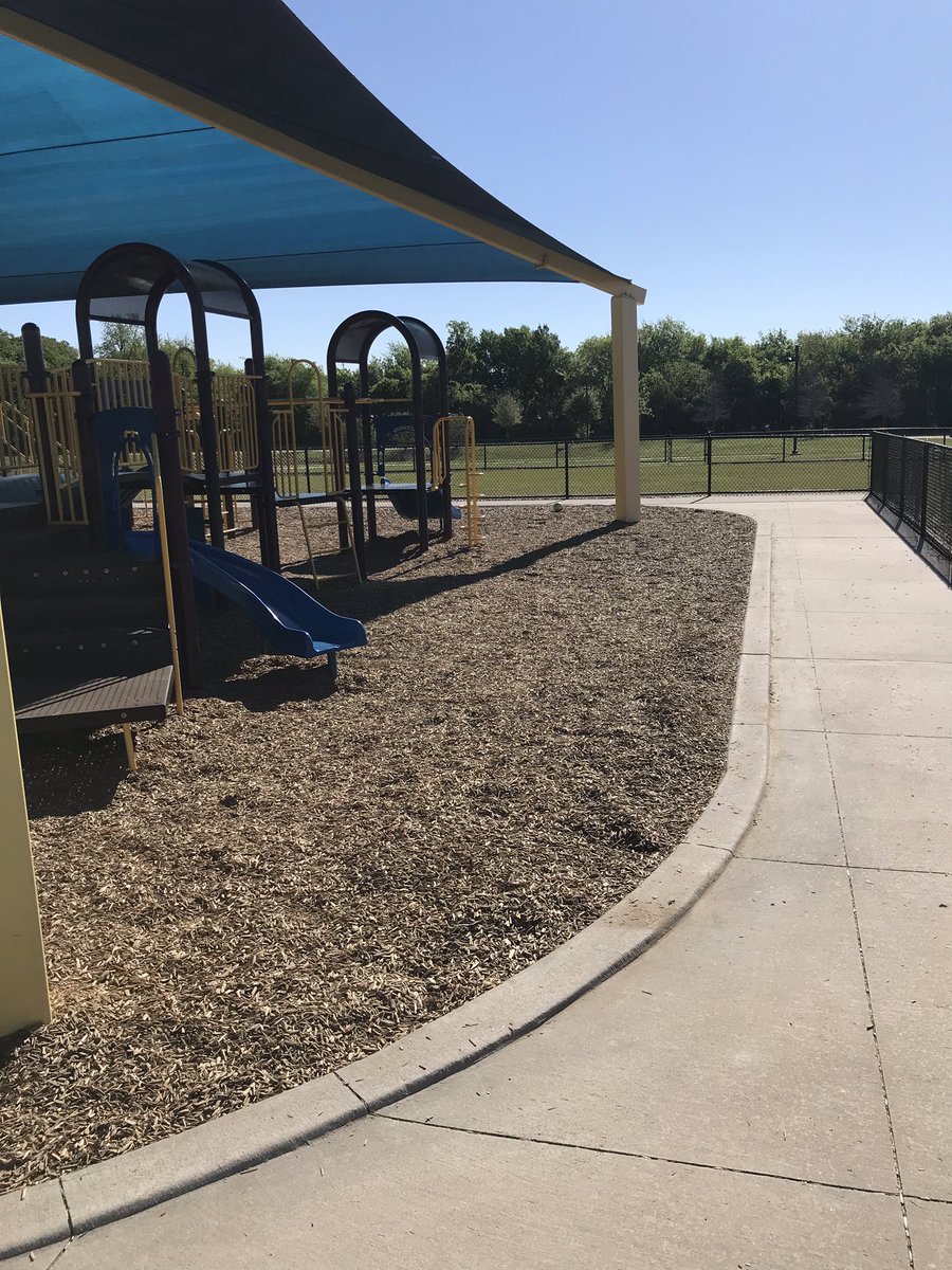 S5thgrade's tweet photo. Our playground with the wood chips back where they belong @MsCaseyGordon @SonntagElem #CleanItGreenIt https://t.co/YIWphJdcDY
