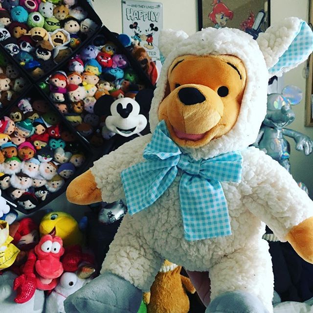 lizeindisney's tweet image. How cute is Pooh bear as a little lamb? 🐑
——
#poohbear #lizeindisneyland #winniethepooh #disneytsumtsum #disneyukmerch @shopdisneyuk #disneyplushwall #disneymerchuk #disneycollector #mydisneylifeuk #easterdisney #disneybringshappiness #disneyuk #sill… bit.ly/2Xs1vcj