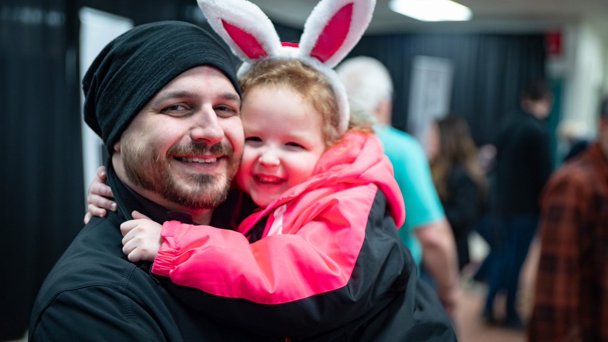 LonnieSnell's tweet photo. GOOD FRIDAY WAS STRAIGHT FIRE!!! God showed up and showed off!!! I cannot wait until EASTER SUNDAY!!! WHAT we got planned for EASTER 🤯!!! @newlifechapel EASTER SUNDAY 9,10:30,&12 #nlceaster #lovenewlife #lovethe513
#!!! https://t.co/GJgoN2nVpM