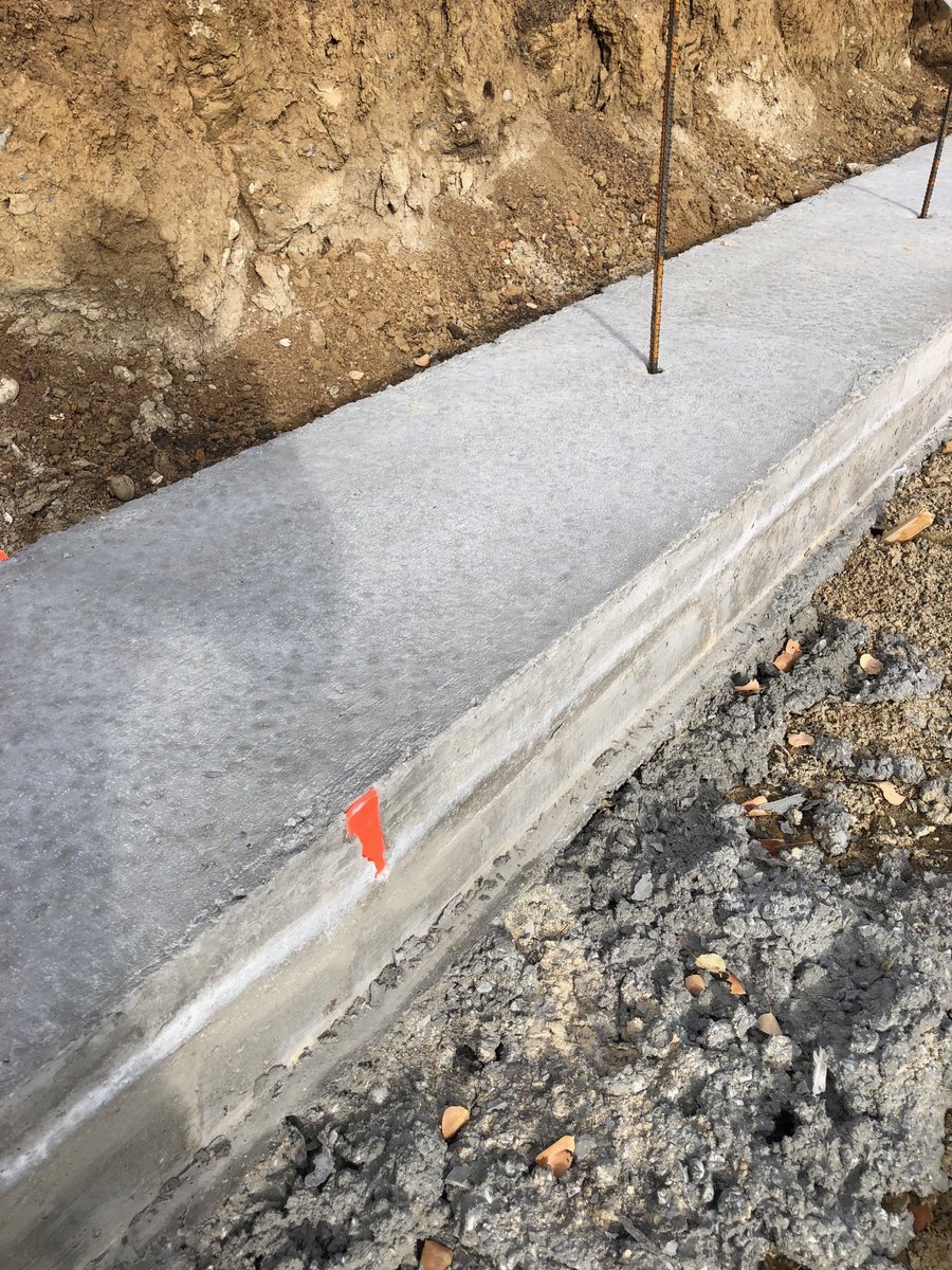 Accufooting's tweet photo. #Accufooting tabs break off after #concrete pour. Easy fast accurate for professional #contractors and #diy check out the website for more information https://t.co/JsGPqphTUx #footings #footers #rebar ⁦@nrmca⁩ ⁦@concretealberta⁩ #icf #cribbing #forming https://t.co/0NWab8wBuv