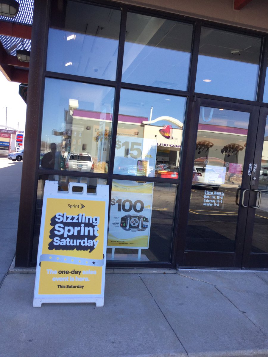 MachesneyS's tweet photo. Machesney Park Sprint is ready for a big Saturday in preparation for SSS weekend next week. #appointments2set #hugecommitmentweekend #letsgooo @MachesneyS @Cwhale780 @AngelGomez143 @HirdChris @KMoralesSprint @sparrpoker99 @ViMachesneyPark https://t.co/Hfa8uzc5bZ