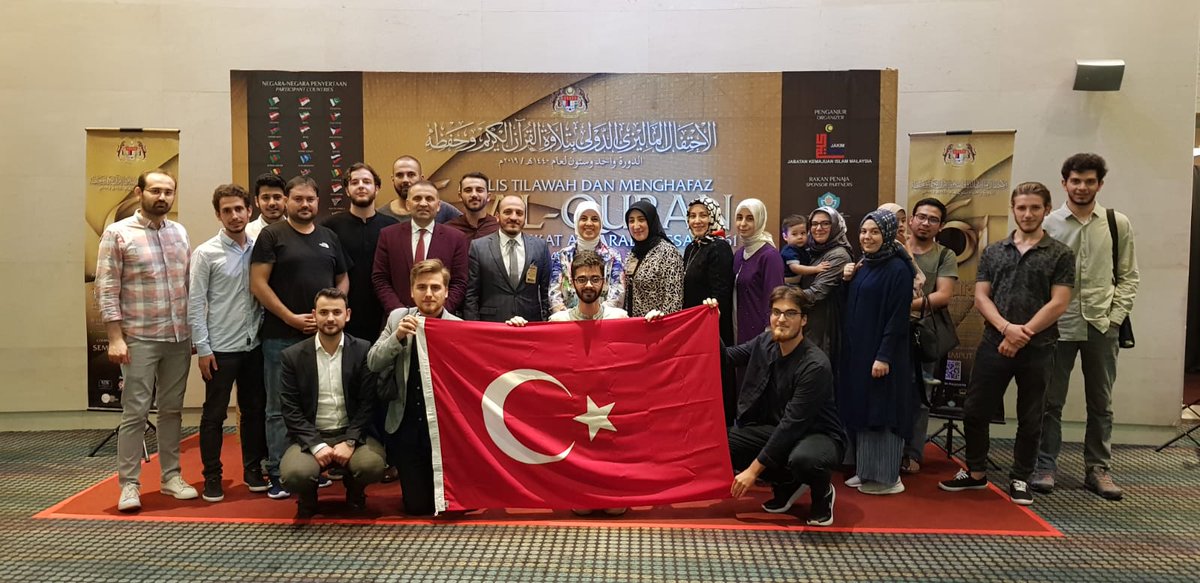 TCKualaLumpurBE's tweet photo. Kur’an bülbüllerimize desteğimizi sunduk.

Our support goes out to the ‘Reciters-Nightingales’ of Turkey.

#Tilawah #Quran
#MTHQA 
#MTHQA61 
#MTHQA2019
#fatihkaya
#saimeerk https://t.co/cgkjCD9dIb