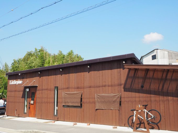 南河内 自転車ラックのあるお店