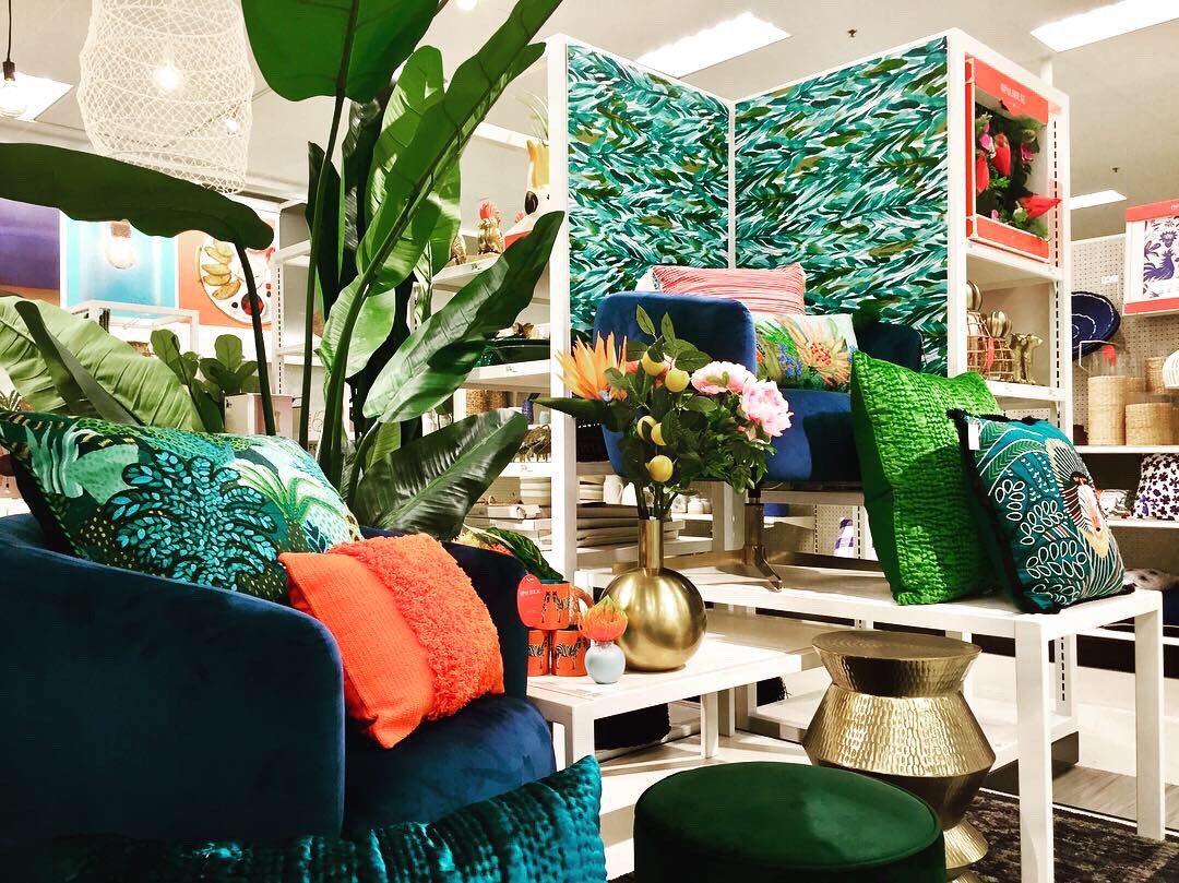 TargetVM_Philly's tweet image. I can NOT get enough of Opalhouse! Always obsessed with their merchandise and have so much fun playing house with their colorful products. So inspiring!! Even made these foam core walls with their new wallpaper!! #iloveopalhouse #ilovekateworum