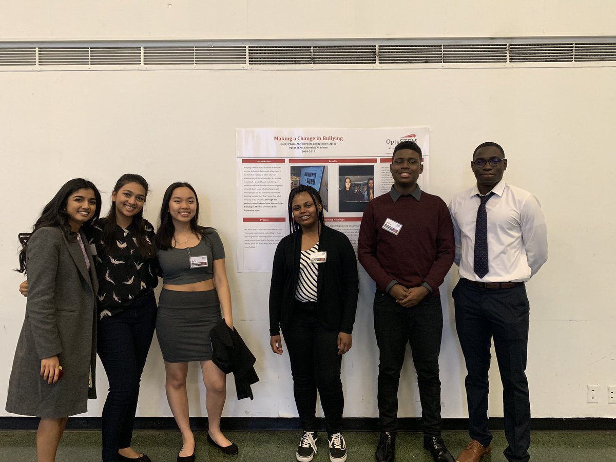 Opt4STEM's tweet photo. Our Leadership Academy students presented their community projects today at the Chicago Undergraduate Leadership Conference hosted @illinoistech . We are so proud of our students and their hard work this year! Shout out to the @IITLeadershipAc for their mentorship. #CULC2019 https://t.co/3E6iIX1QX3