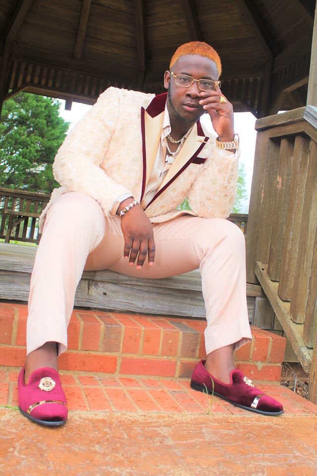 zay2trendy's tweet photo. #prom2k19 😈🥵✍🏾#part1and2 https://t.co/AX2ZPMKOpK