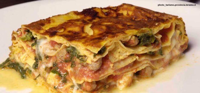 The timballo is the Abruzzo version of the lasagna. Many recipes and versions proposed, from the richest to the most sophisticated prepared with scrippelle and washed down with a ladle of broth! It is typical of Teramo and can not miss a #Pasqua . #Abruzzo#turismo#tastyabruzzo