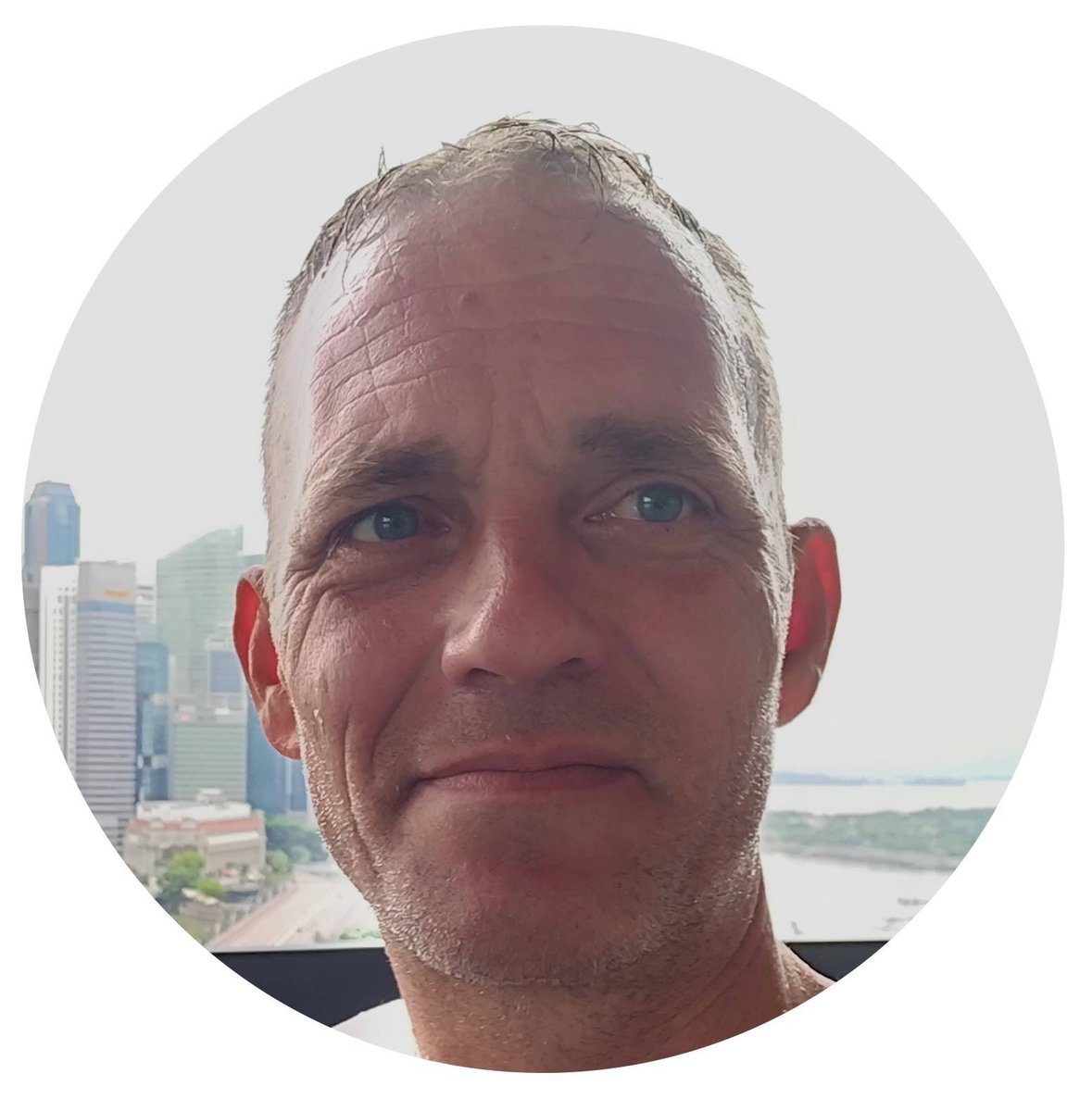 TEDxBrestFR's tweet photo. Nouvel orateur du #TEDxBrest2019 !

Guillaume Prigent, fondu de hacking depuis son plus jeune âge, passionné depuis toujours par la technique et les mutations induites sur notre société, Guillaume est un libre penseur du numérique et un expert en cyber sécurité https://t.co/8yuQGgiJC4