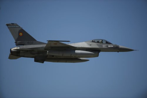 رومانيا تطلب شراء المزيد من مقاتلات F-16 C/D  D4nBcrxUEAETtwP