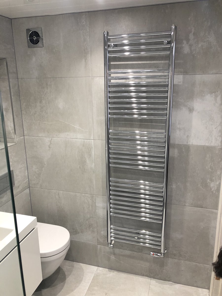 3rdDegree_PandH's tweet photo. Another bathroom wrapped up for the Easter weekend 🐣✅ this one was a task due to the steel framework stud walls but we pulled it out the drawer again 👌🏽 @GeberitUK wall hung wc &amp; frame, @Duravit basin &amp; unit, 1000x500 wall &amp; floor tiles &amp; hansgrohe select shower. Time a beer🍺 https://t.co/0qI3uD4ILL