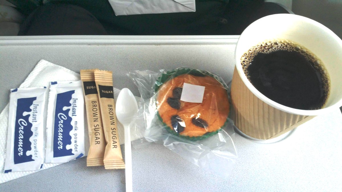 ButondeC's tweet image. At a cruising altitude of over 40K feet, I was craving @ButondeC Butonde Coffee @rmusenze and this is what i got... there is a big market in the clouds... @FairtradeAfrica @KibingeCoffee @BKCU_ltd @ankolecoffee @ViAgroforestry