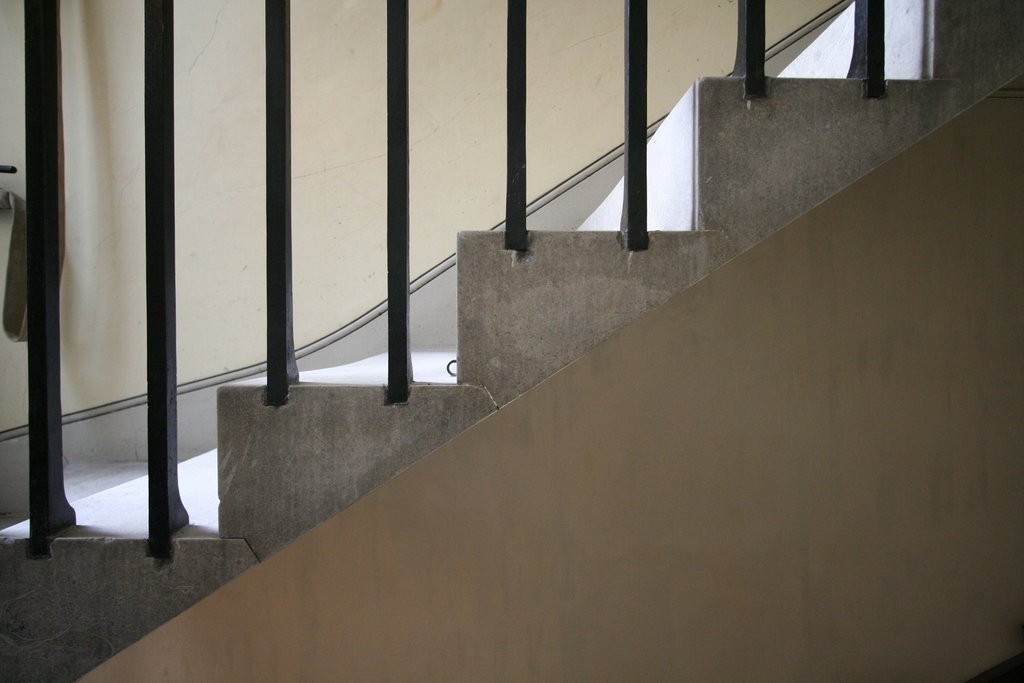 stonestair's tweet image. Calke Abbey stair in the servant's area. Tread detail

#stonestair #cantilever #NationalTrust #Heritage #naturalstone #stair #interiordesign #stone #cantilverstonestair #britisharchitecture