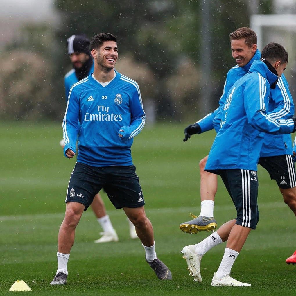 marcoasensio10's tweet photo. 😃⚽️ #MA20 https://t.co/qkeyqEInJs