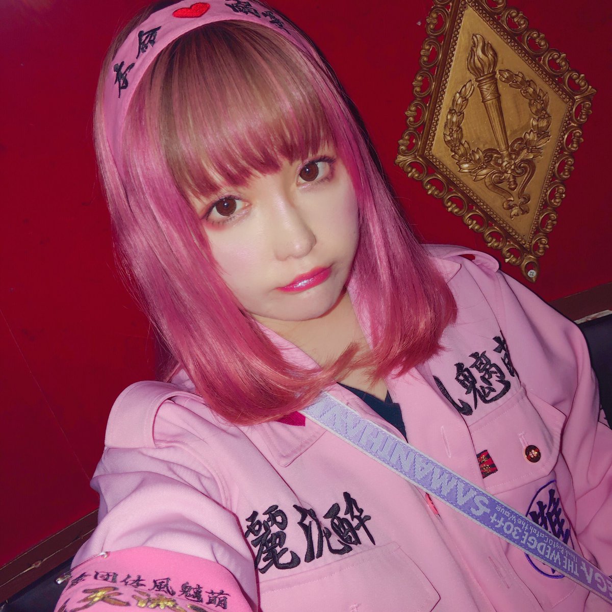sxexnxa's tweet photo. カラコン変えたとか言ってインカメ加工ゴリゴリ画質悪でなんのアレにもなってないので外カメ加工なし(フィルターの鎧は外せない。ごめんして)をあげておきます

これでめっちゃナチュラルに盛れてるの伝わるかな！？
ローズベリーのLAYLAビタ��ブラウンです https://t.co/LG1oWXvi72