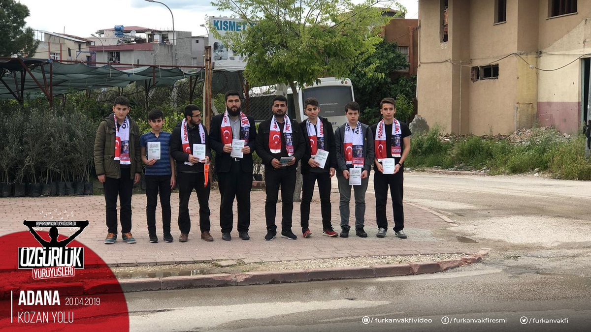 Özgürlük Yürüyüşleri 215. Gününde!
Alparslan Kuytul Hocaefendinin tekrar tutuklanmasının ardından, Furkan Gönüllüleri Özgürlük Yürüyüşlerine devam ediyor...

Adana/Merkez
20 Nisan #Cumartesi (2019)

#Özgürlük
#ÖzgürlükYürüyüşleri