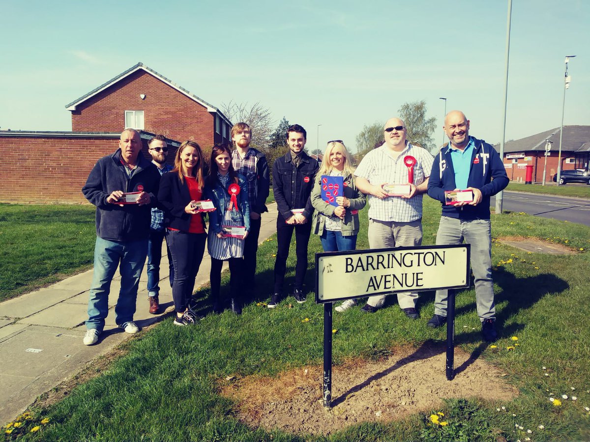 LabourBandET's tweet photo. We had an fantastic morning in the sunshine in and around Barrington Avenue today! Our big Local Labour team chatted to lots of residents who shared their views and concerns with us today. Give us a shout if we missed you! https://t.co/cKA8hrR7tN