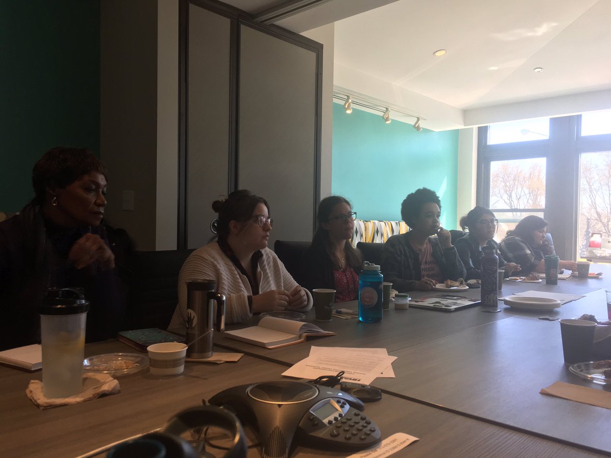 MatChildHlthUIC's tweet photo. Thank you @HealthConnctOne and @EverThriveIL for joining us to talk about community-driven doula programs! #thisispublichealth #doulapower https://t.co/57nxEWIRYo