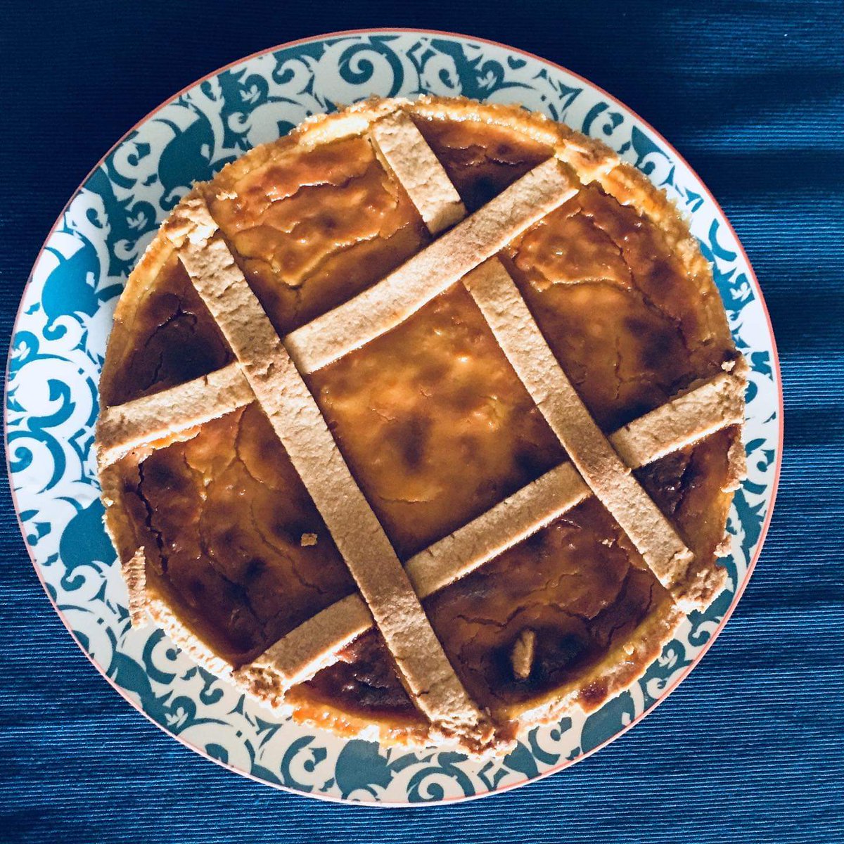 Chef_RM's tweet image. *Happy Easter* with the Pastiera Napoletana.

#goodfood #robertomaurizio #italianchef #palmbeachfoodie #santambroeuspalmbeach #greatitalianchefs #palmbeach #foodporn #chefofpalmbeach #cucinaitaliana #cibo #pastiera #pastieranapoletana #eastercake #italiancake @Sant_Ambroeus