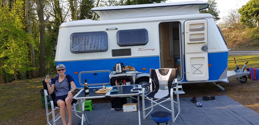 Just having a Moet moment #firstnight #easterheatwave #yorkshire @HymerEribaUK <a href="/AdventureLVs/">Adventure Leisure Vehicles</a>