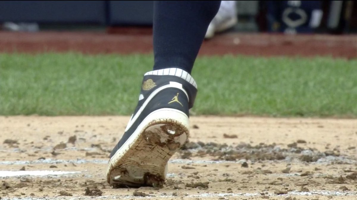 spikes jordan derek jeter