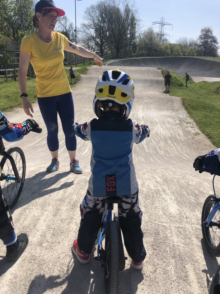 NatalieJD1206's tweet photo. BMX and sunshine - a good Saturday #bmxboy #son #fearless https://t.co/HCNBl5gcvC