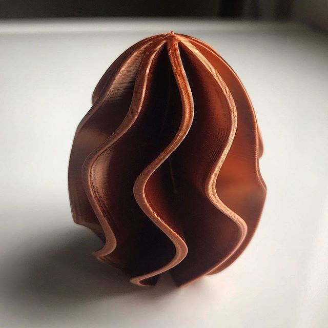silverph's tweet photo. Another Easter-themed #3dprint printed on #mpselectmini #3dprinter #3dprinting #easteregg https://t.co/mQJBGqWKun https://t.co/1ZwOvu5RIx