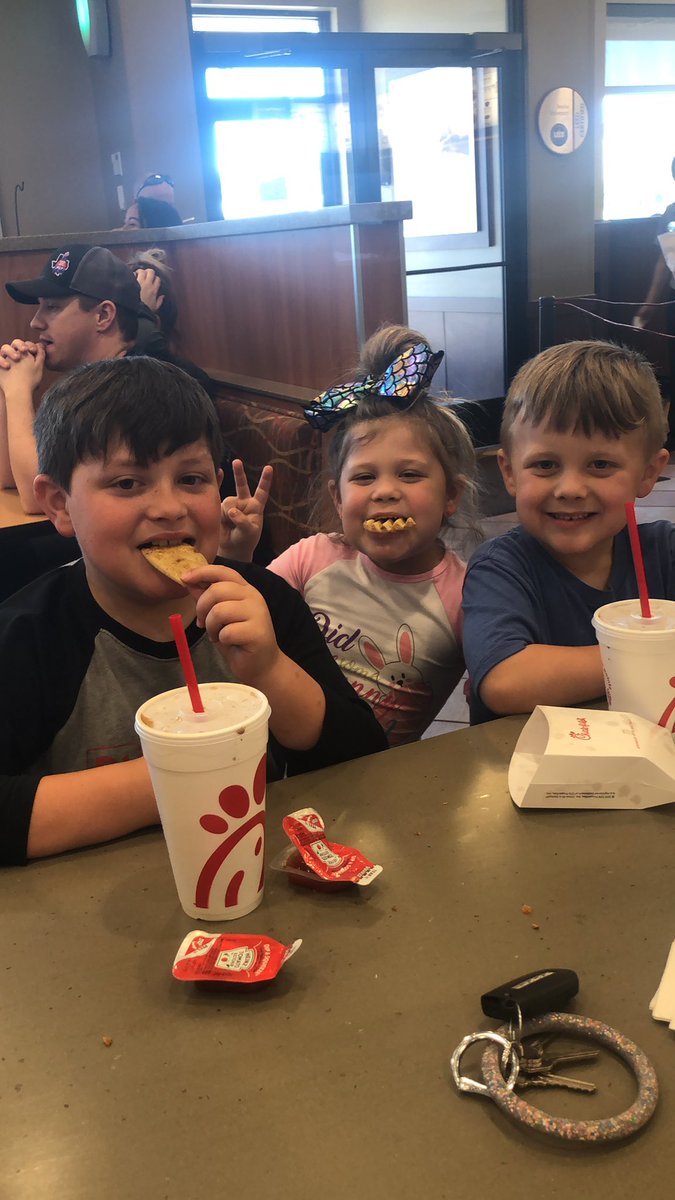 #sicmorechicken #cadykids #baylor #ChickfilA