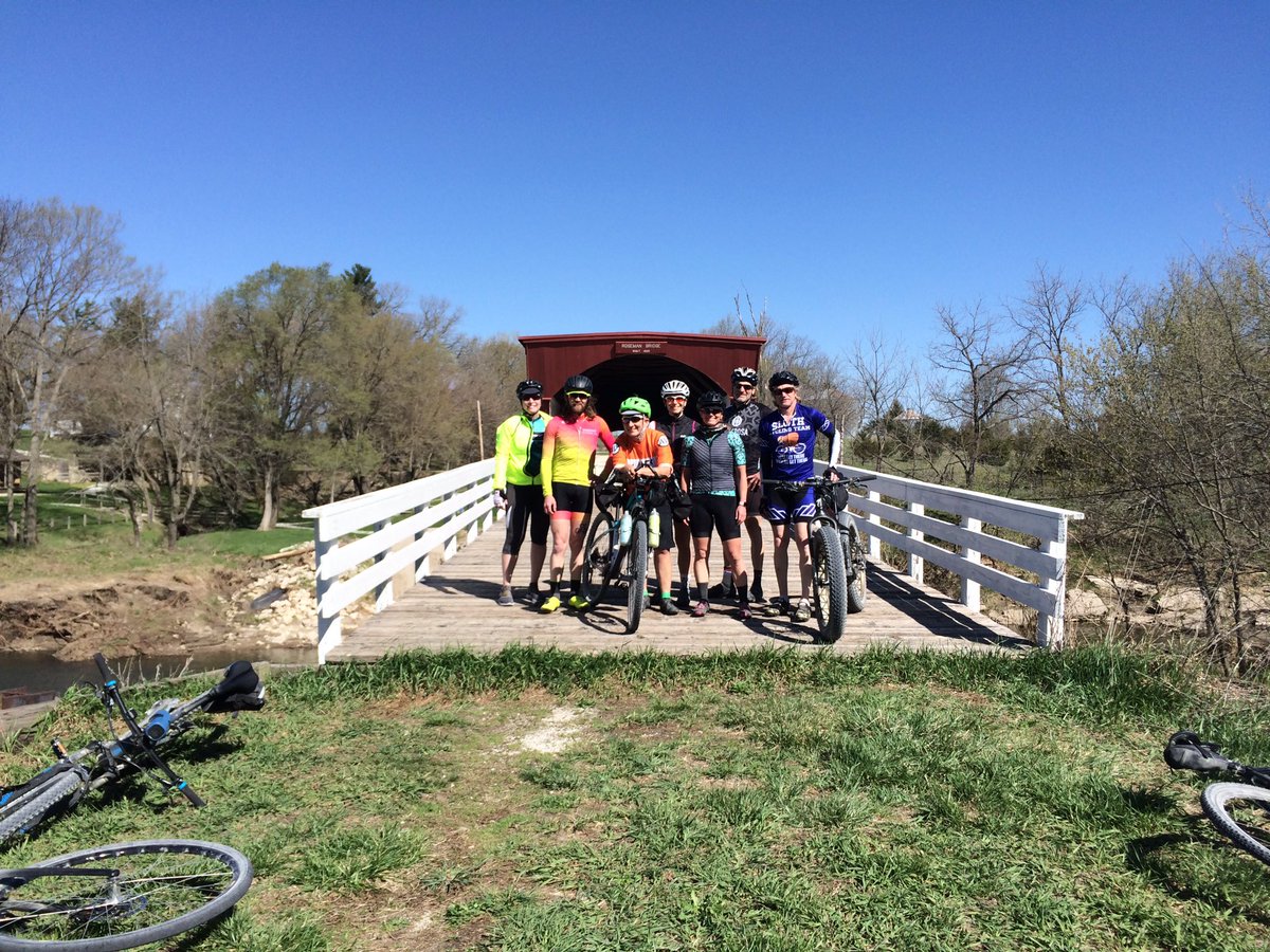 kariadne's tweet photo. Supporter Ride #1 to Roseman Bridge and back was fun! #IAWAR #WeekendInWinterset https://t.co/m19yo3VhsK