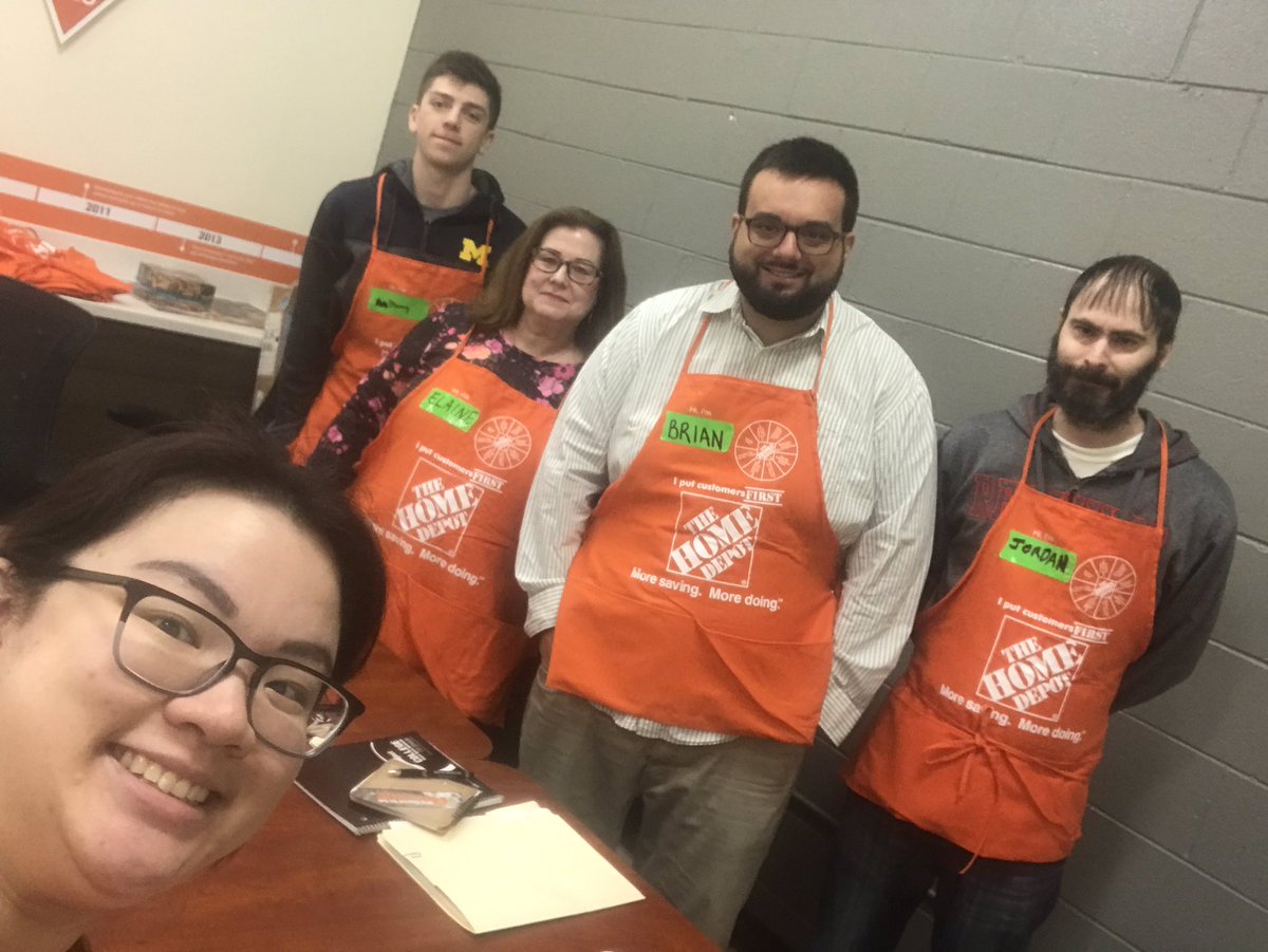 Another day, another fantastic group of newly-orange blooded associates. Great addition to the <a href="/commerceHD/">Commerce Home Depot</a> team! <a href="/McFarrenGary/">Gary McFarren</a> @SallyGansior #livetheorangelife #builttobringit #latetweet